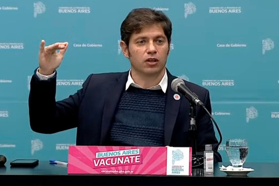 "A partir de mañana, todos los mayores de 35 años tienen la posibilidad de acceder a la vacuna libre con la sola presentación del dni", dijo el gobernador de la provincia de Buenos Aires, Axel Kicillof.