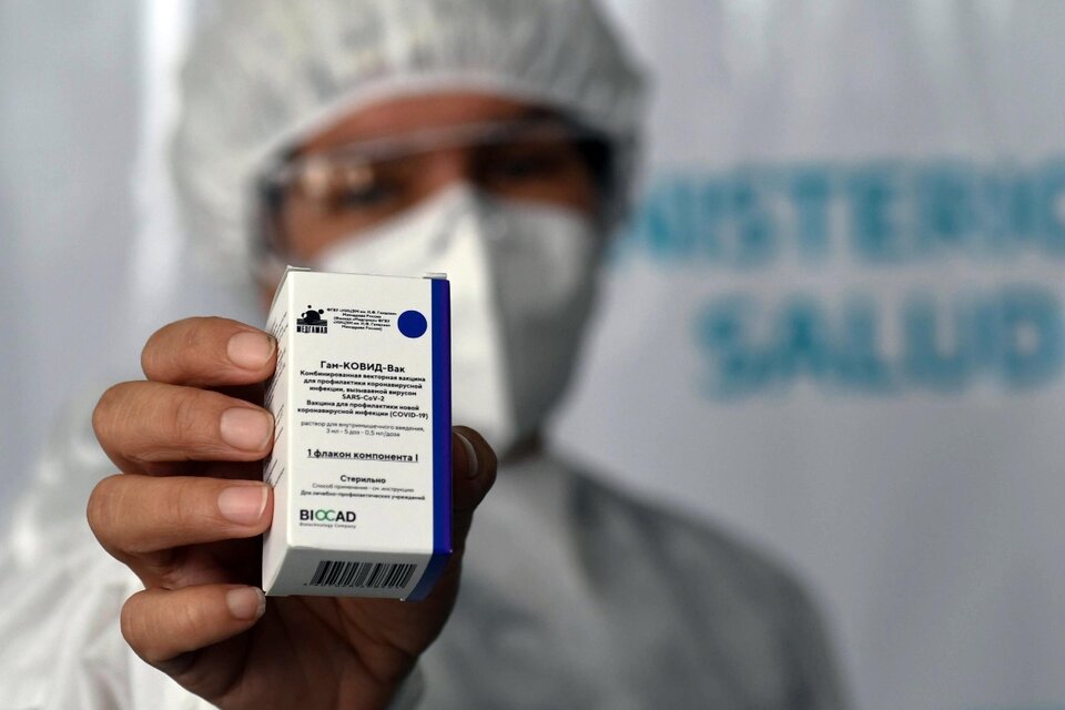 El Instituto Gamaleya le daría este jueves el visto bueno al control de calidad de 1.300.000 dosis 1 de la vacuna Sputnik terminadas por el Laboratorio Richmond en la Argentina. (Fuente: Télam)