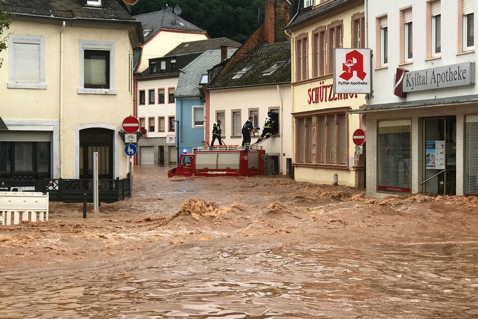 En Alemania y Bélgica hubo fuertes lluvias que provocaron inundaciones y murieron al menos 42 personas. (Fuente: AFP)