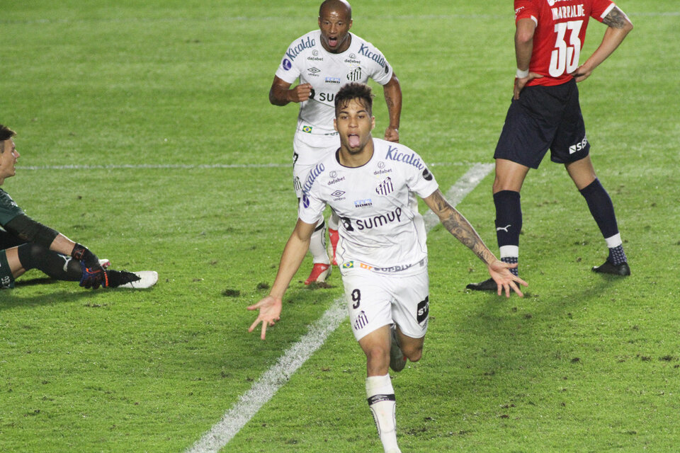 Kaio marcó el gol el jueves pasado (Fuente: Fotobaires)