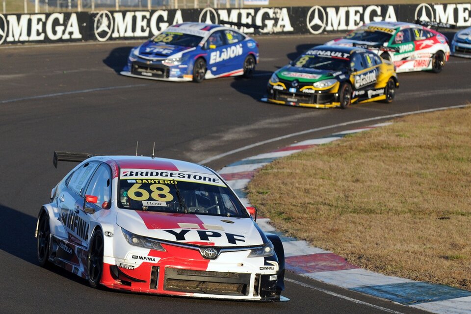 Santero dominó con su Toyota en la prueba clasificatoria (Fuente: Prensa Súper TC2000)