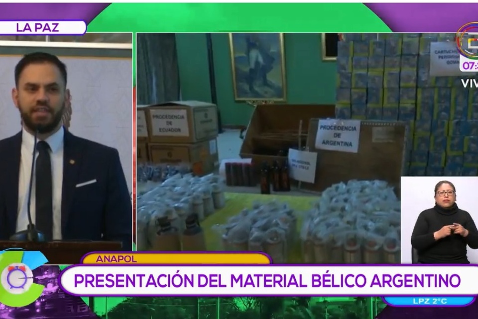 "El tráfico de armas está penado en Bolivia con 30 años de prisión. Quiero hace hincapié en el tema de Argentina. En bodegas de la policía boliviana se encontró material, dijo el ministro de Gobierno Eduardo Del Castillo.