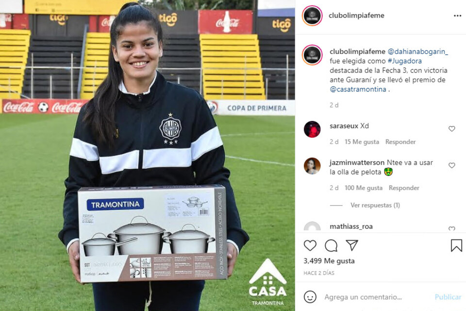 Machismo en el fútbol paraguayo: premiaron a una jugadora con productos de cocina.