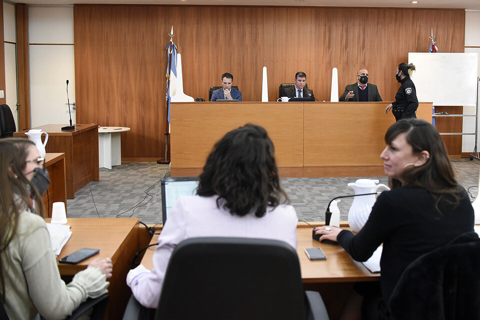 Los jueces Nicolás Foppiani, Nicolás Vico Gimena y Rafael Coria conducen las audiencias.  (Fuente: Andres Macera)
