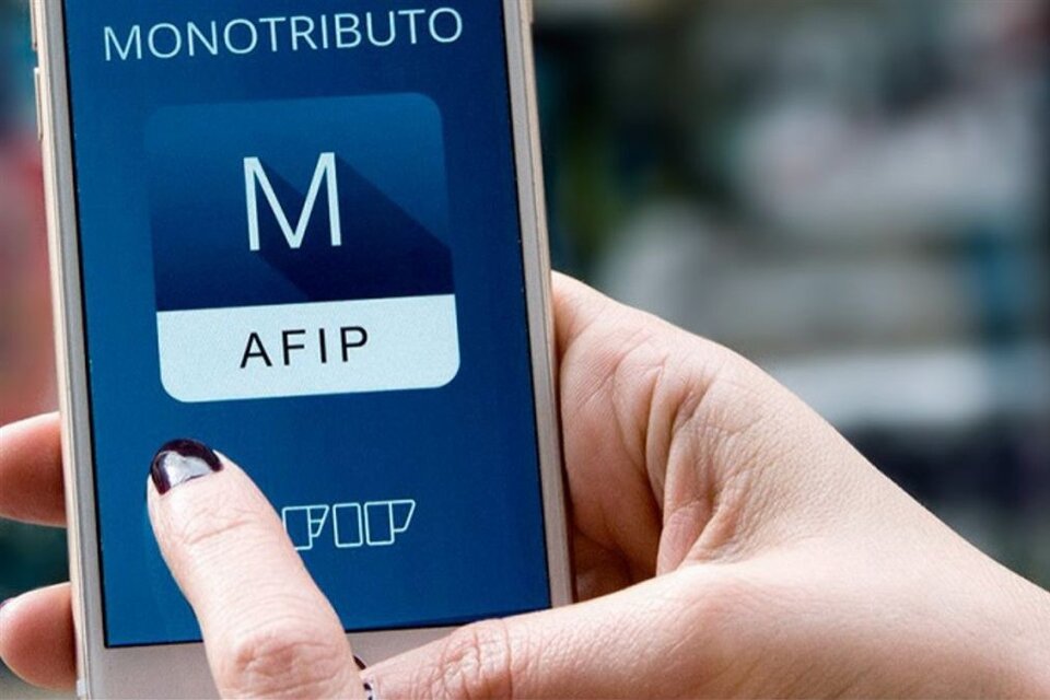 La AFIP ya habilitó el trámite de recategorización del monotributo. (Fuente: Télam)