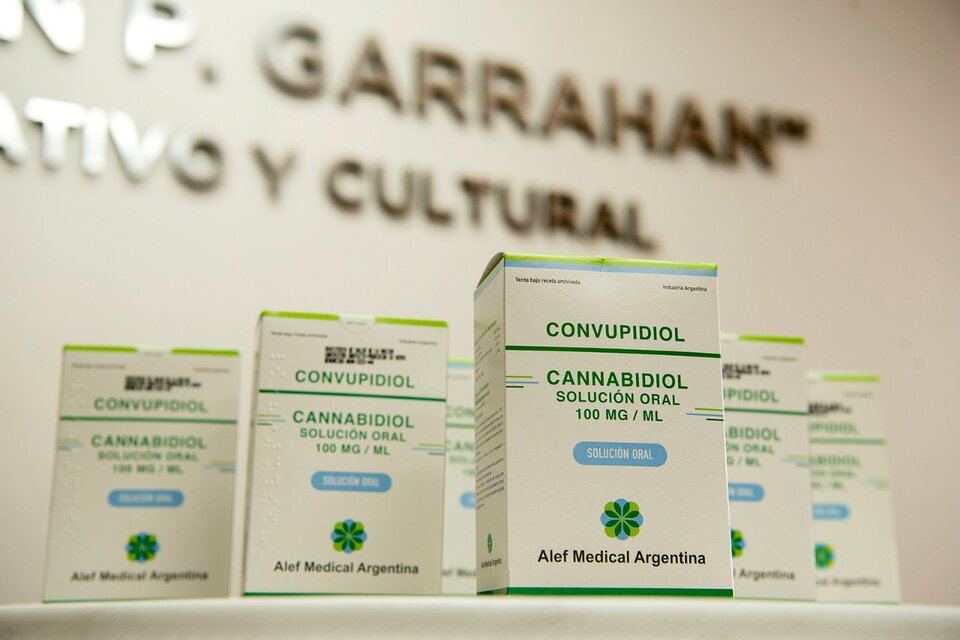 Los frascos de 35 ml de solución oral fueron entregados por el Ministerio de Salud. (Fuente: Télam)