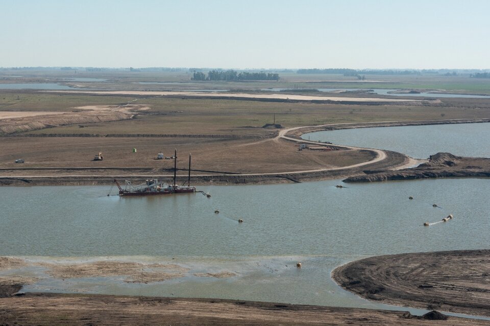 La obra empezó a ejecutarse tras el desborde del río en noviembre del 2000.