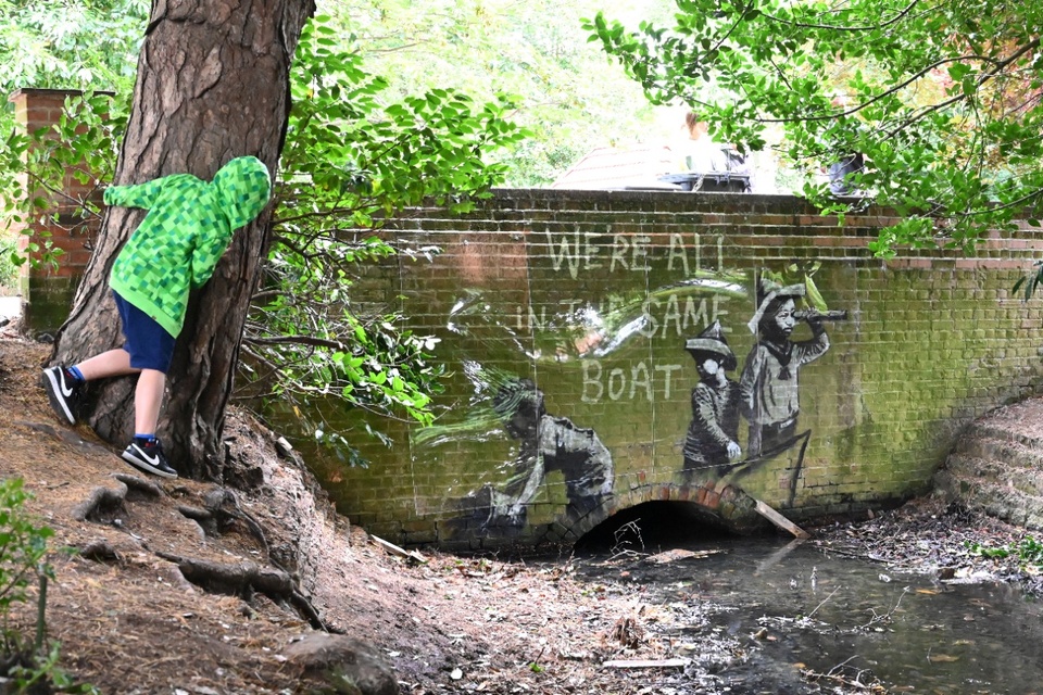 El dibujo pintado sobre una pared del parque Nicholas Everitt, en la localidad de Suffolk. (Fuente: AFP)
