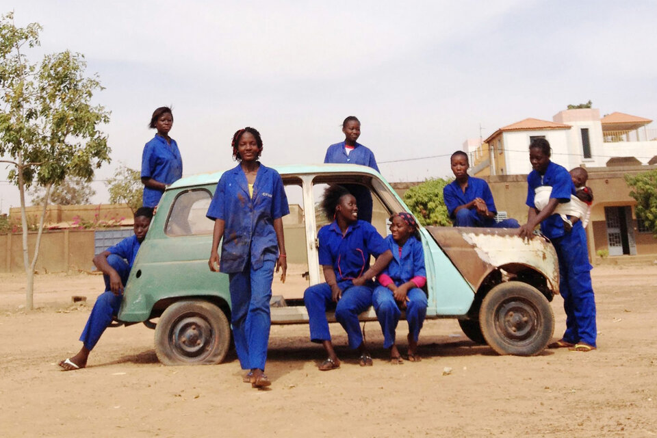 La búsqueda de la igualdad en medio de los cambios socioculturales en Burkina Faso, eje del documental en Construir TV (Fuente: Chicas Ouaga | Prensa)