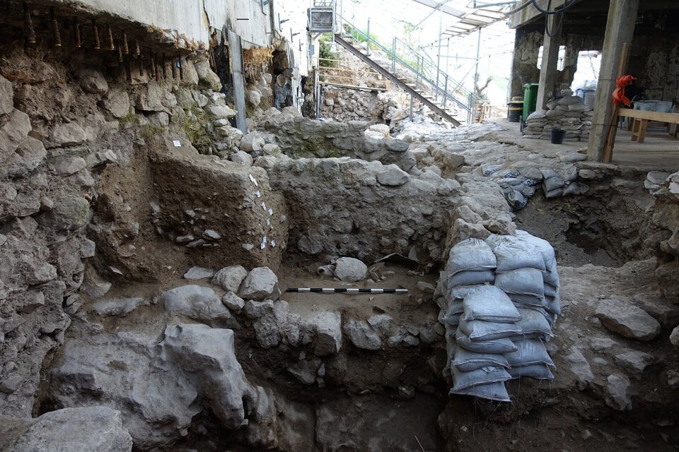 Arqueólogos de Israel encontraron evidencia de un fuerte terremoto que ocurrió en la antigua ciudad de Jerusalén.