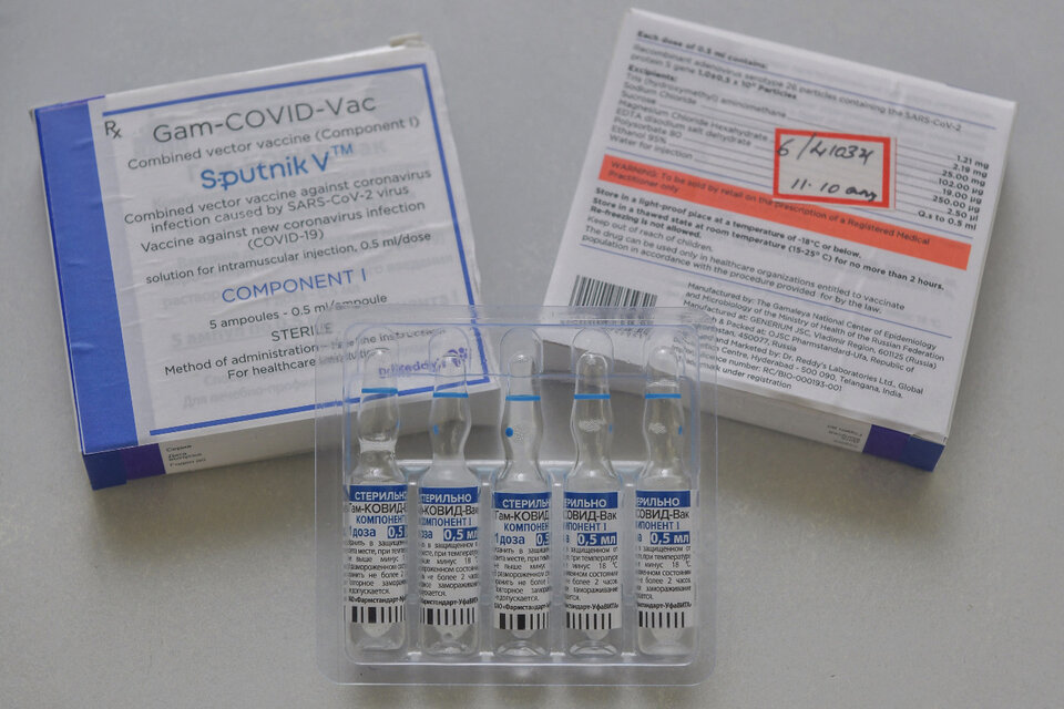 Los fabricantes de la Sputnik destacaron que se trata de la inmunidad más alta conseguida por las vacunas disponibles en el mundo. (Fuente: AFP)