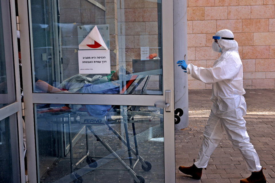 Israel registró este martes el mayor número de contagios de coronavirus en siete meses, con 8.700 nuevos casos. (Fuente: AFP)