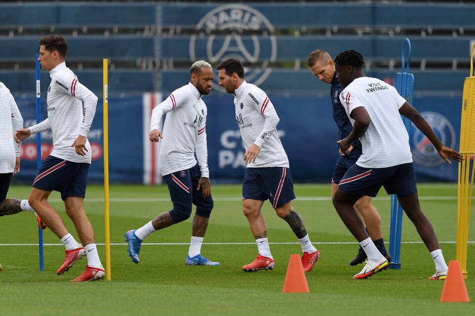 Messi y Neymar, en la práctica del PSG. (Fuente: AFP)