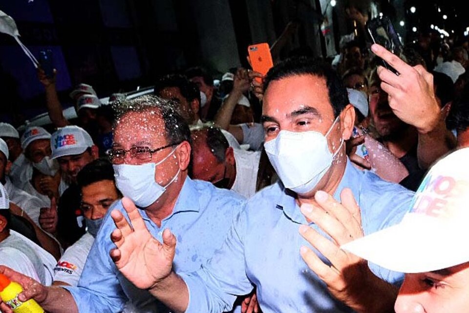 El actual gobernador radical de Corrientes, Gustavo Valdés, de la alianza ECO+Vamos Corrientes logró su reelección con más del 75% de los votos.  (Fuente: Télam)