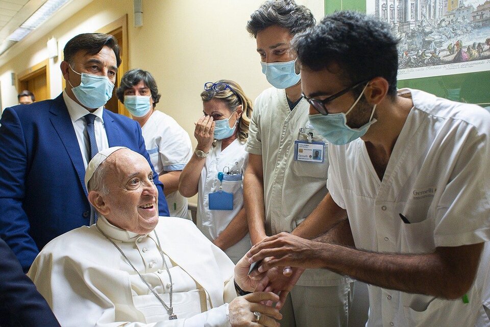 El Papa habló sobre su salud: "Es la segunda vez que un enfermero me salva la vida" (Fuente: Vatican Media)