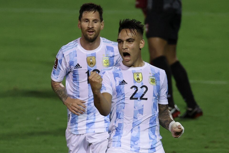 Lautaro Martínez, partícipe de los tres goles de Argentina (Fuente: AFP)