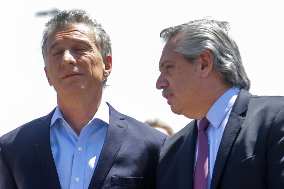 Ex presidente Mauricio Macri y actual presidente Alberto Fernández enfrentados por la campaña. (Fuente: NA)