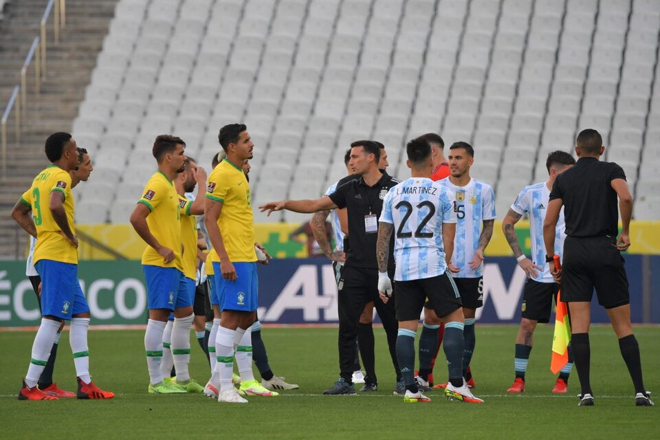 Argentinos y Brasileños, en el Neo Química Arena de San Pablo. (Fuente: AFP)