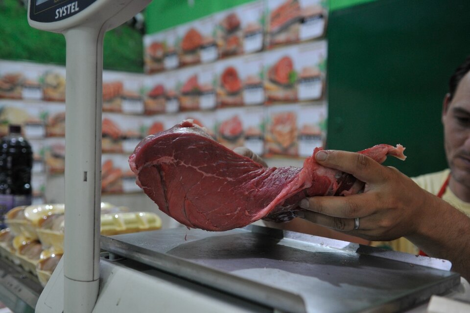 "Los precios de la carne bajaron desde el momento en que restringimos las exportaciones", afirmó el Presidente. (Fuente: Sandra Cartasso)