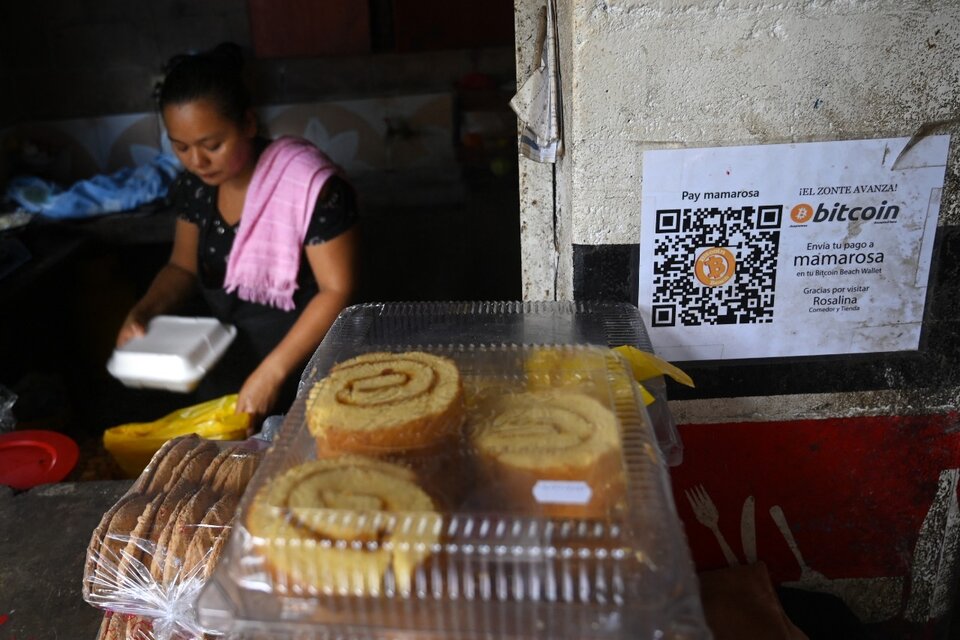 La ley que permite el curso legal del bitcoin en El Salvador fue votada en junio.