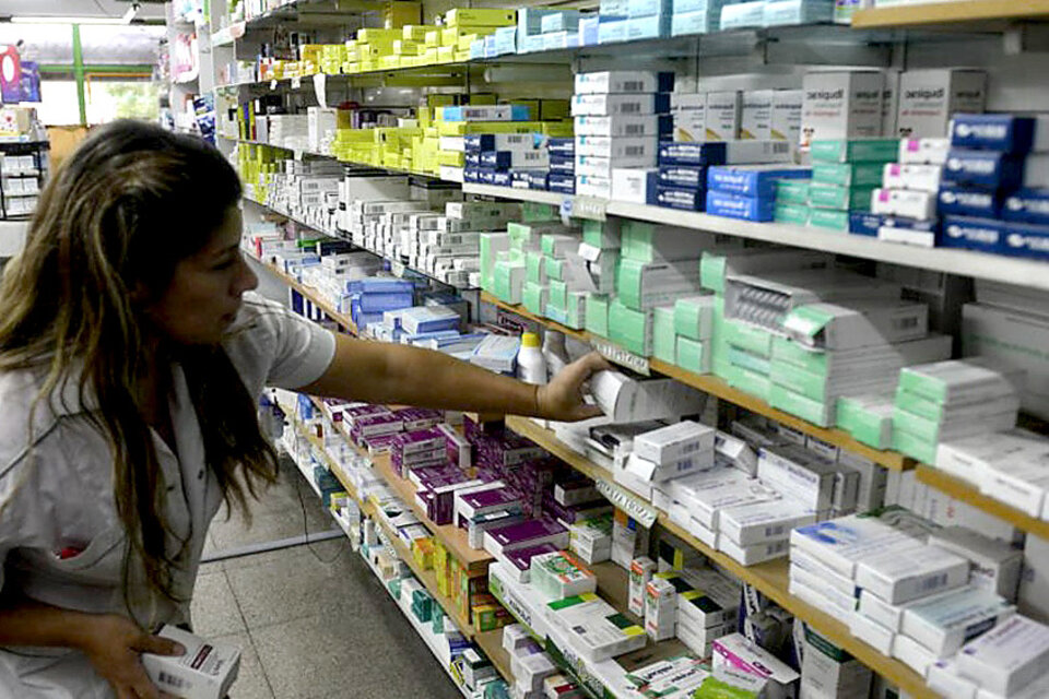 La Anmat prohibió un ibuprofeno con paracetamol y lo sacó de circulación (Fuente: Télam)