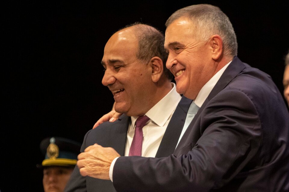 El desembarco del gobernador de Tucumán (en uso de licencia) Juan Manzur en la jefatura de Gabinete nacional no resolvió la crisis política que vivía con Osvaldo Jaldo, el vice de su provincia, pero tampoco la profundizó. (Fuente: NA)