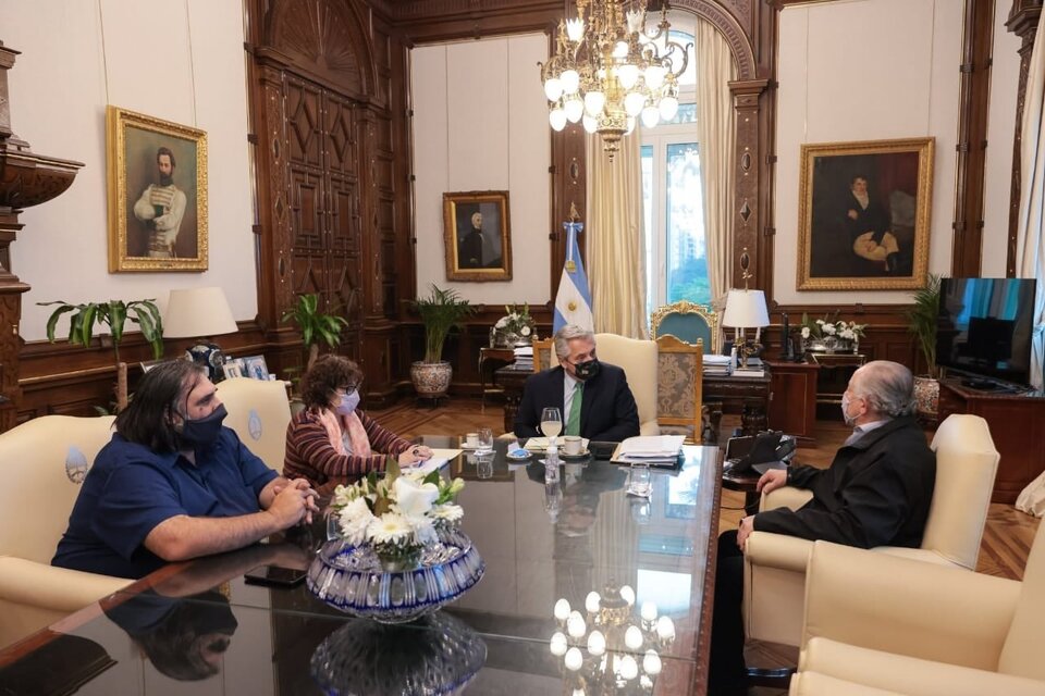 Alberto Fernández se reunió con representantes de los sindicatos docentes 