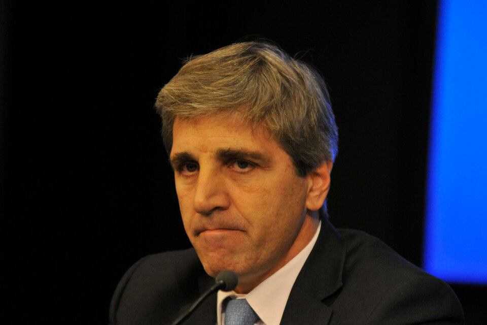El mesadinerista Luis Caputo cuando era ministro de Finanzas de Macri.