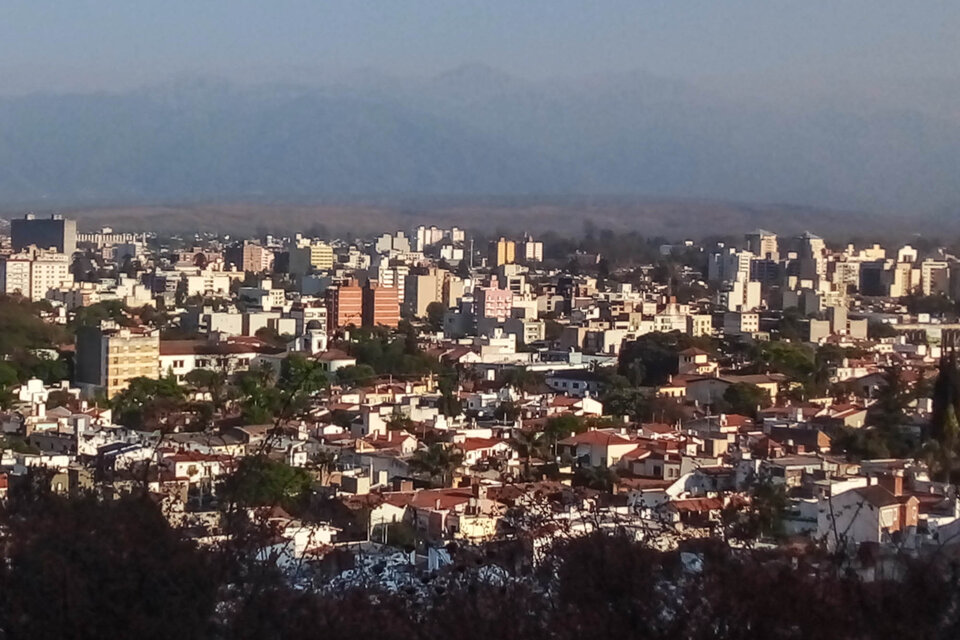 Edificios en expansión en el macrocentro salteño. 