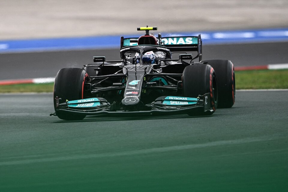 Hamilton largará desde atrás en el Gran Premio de Turquía (Fuente: AFP)