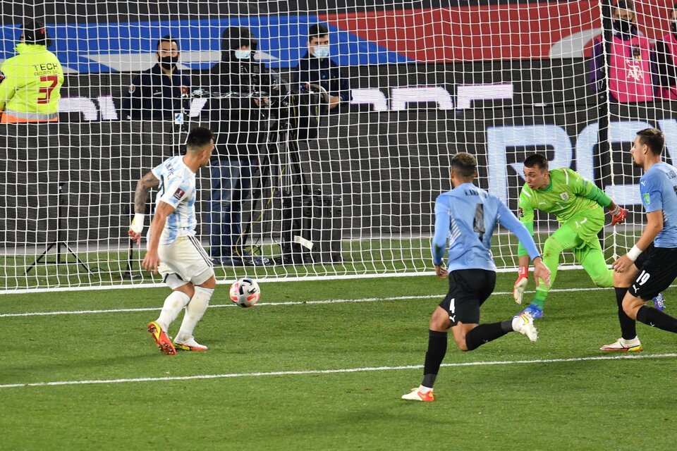 Lautaro anota el tercer gol argentino (Fuente: Télam)