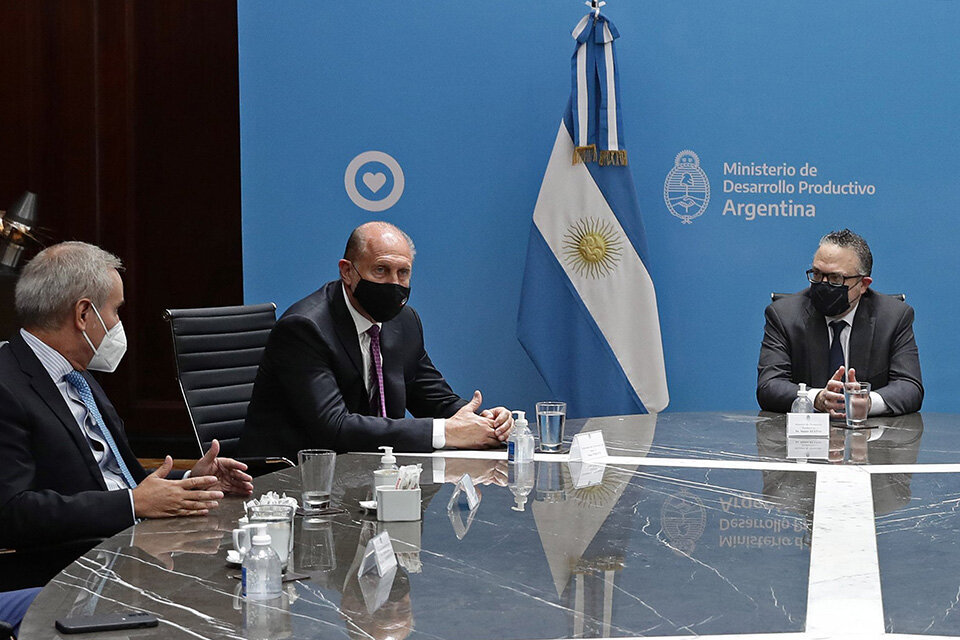 La reunión del ministro Kulfas con Perotti y el CEO de la empresa norteamericana.