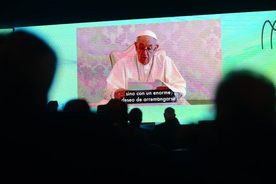 El papa Francisco brindó un mensaje en el coloquio de IDEA. (Fuente: Télam)