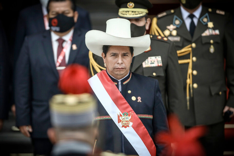 Crisis en Perú: el partido del presidente se fue del gobierno de Pedro Castillo