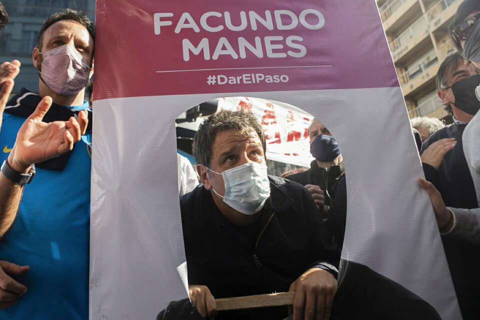 “Me parece que Macri se debería presentar como cualquiera de nosotros", dijo Facundo Manes.