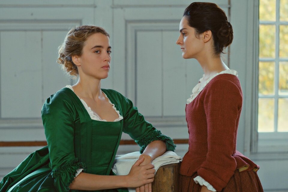 Adèle Haenel y Noémie Merlant en "Retrato de una mujer en llamas".