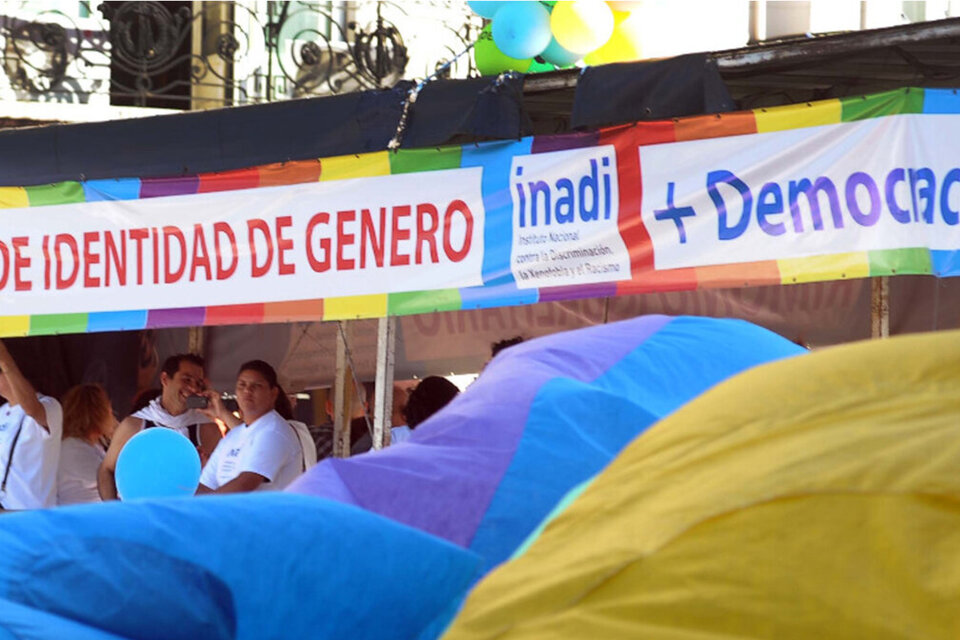 Piden celeridad al gobierno de Salta con las operaciones de reasignación de sexo (Fuente: Télam)