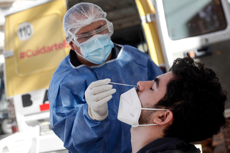Coronavirus: la variante Delta superó el 80 por ciento de las muestras de CABA y conurbano Coronavirus: la variante Delta superó el 80 por ciento de las muestras de CABA y conurbano