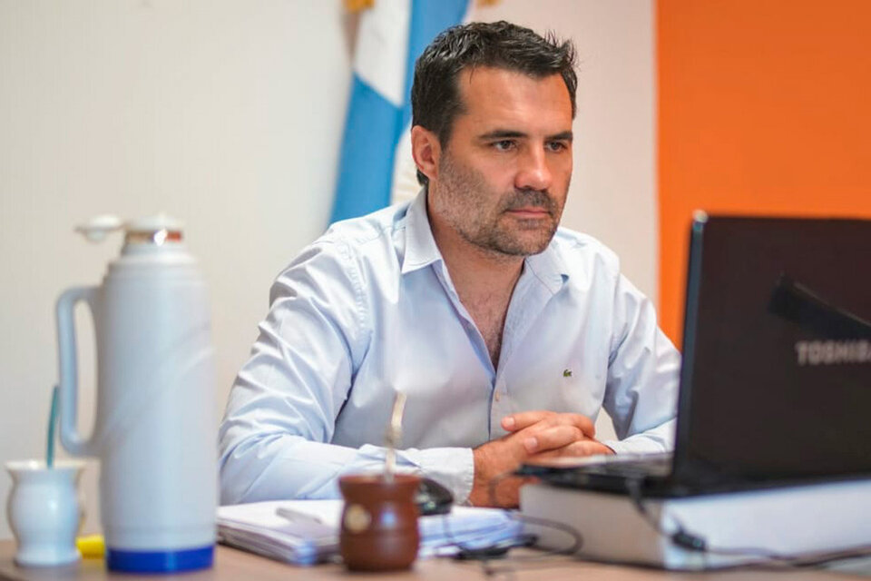 Darío Martínez, secretario de Energía, elaboró el informe.