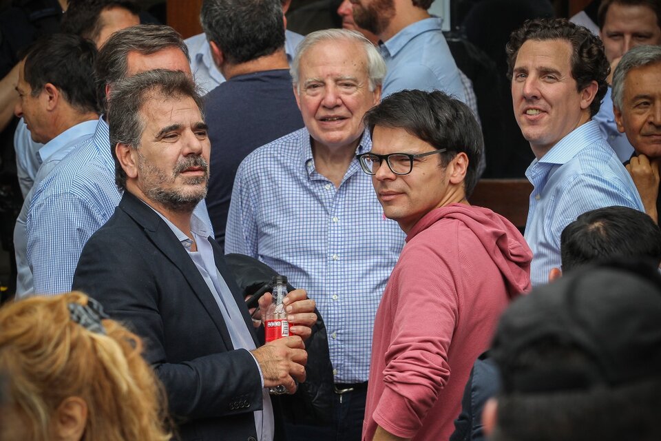 Cristian Ritondo y Darío Nieto fueron parte del puñado de hombres del PRO que acompañaron a Macri en Dolores. (Fuente: Bernardino Avila)