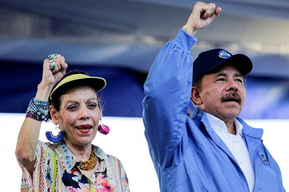 Rosario Murilo y Daniel Ortega en campaña.