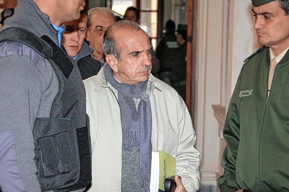 González resultó absuelto en el juicio oral y público que se llevó a cabo por la sustracción y supresión de la identidad de la beba y el bebé que Raquel Negro parió, en cautiverio, en el Hospital Militar de Paraná.  (Fuente: Gentileza Diario Uno de Entre Ríos)