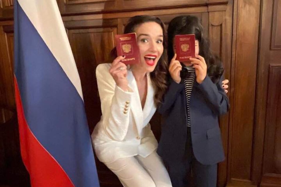 Natalia Oreiro celebró en redes que su hijo y ella ya tienen la ciudadanía rusa. 