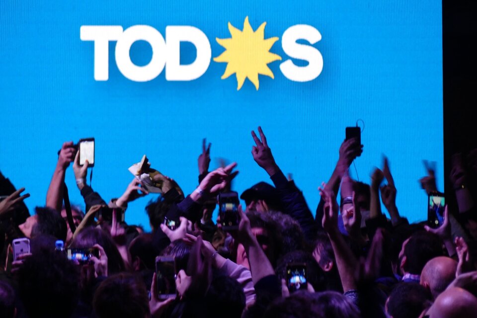 Entre los firmantes también se encuentran: Luis Ziembrowski, Tati Almeida, Cecilia Rossetto, Silvia Kochen, Gabriela Alegre, Alberto Kornblihtt, Liliana Herrero y Juan Falú. (Fuente: Télam)