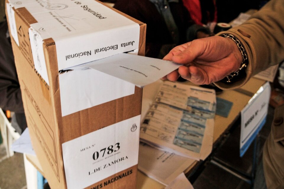 Las mesas para el recuento de votos -que se realizará en el Pasaje Dardo Rocha de la ciudad de La Plata- serán 100. (Fuente: Sandra Cartasso)