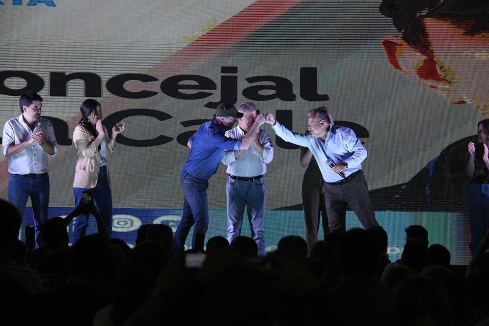 Los candidatos peronista pudieron festejar en la ciudad. (Fuente: Andres Macera)