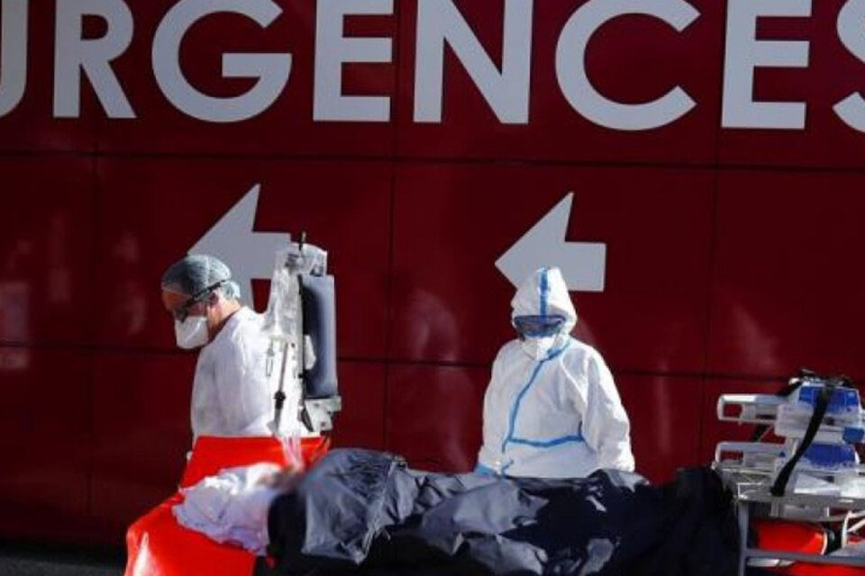 El promedio de contagios diarios es de 20 mil y el de muertes, de 50. (Fuente: EFE)