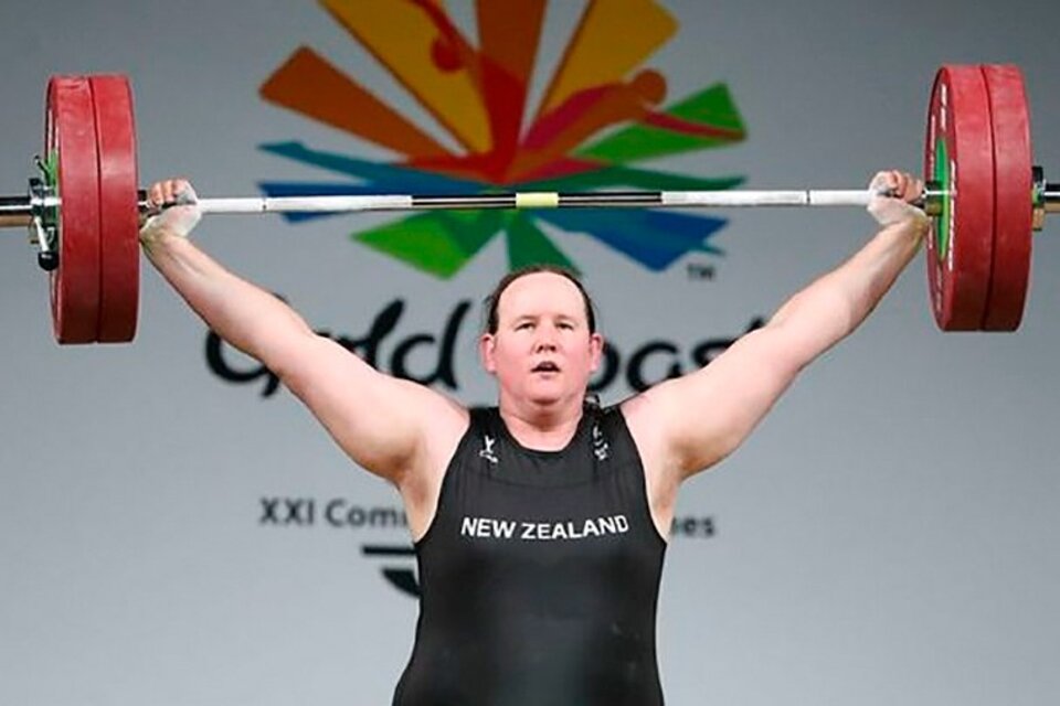 Laurel Hubbard, la primera deportista transgénero en competir en los Juegos Olímpicos (Fuente: AFP)