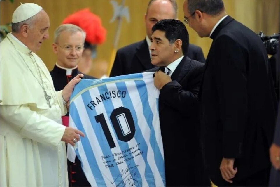 El encuentro de Maradona con el Papa en 2014