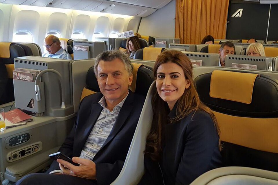 Mauricio Macri y su esposa Juliana Awada, en uno de sus tantos viajes. (Fuente: NA)